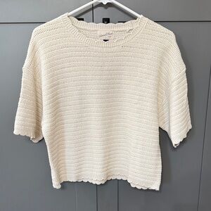 Universal Thread Cropped Cream Sweater